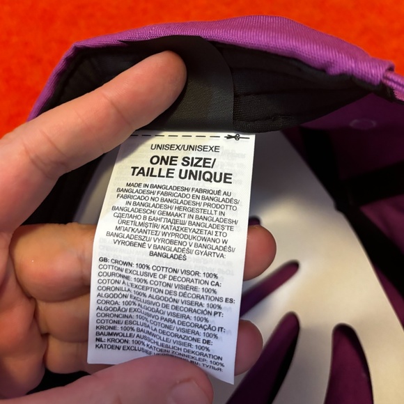 The North Face unisex crimson purple 100% cotton retro dad cap NWT - Picture 6 of 8